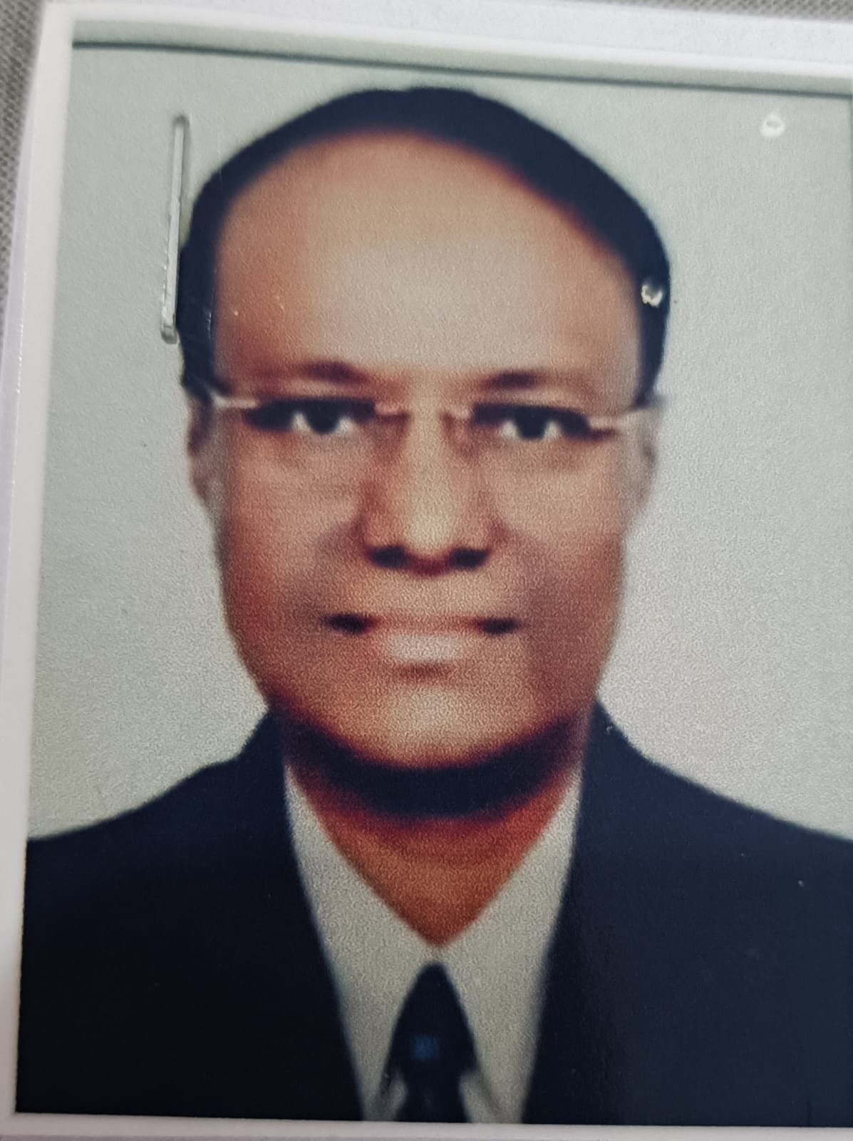 Portrait of Shri M. Lakshminarayana, IAS (Retd.).